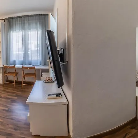 Gasthuis Fonda Dalfo By Vivere 3*